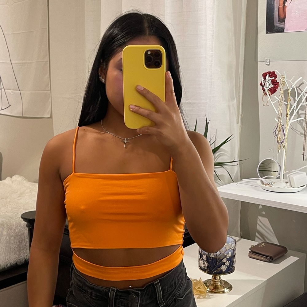 Super cute! Perfect for a night out